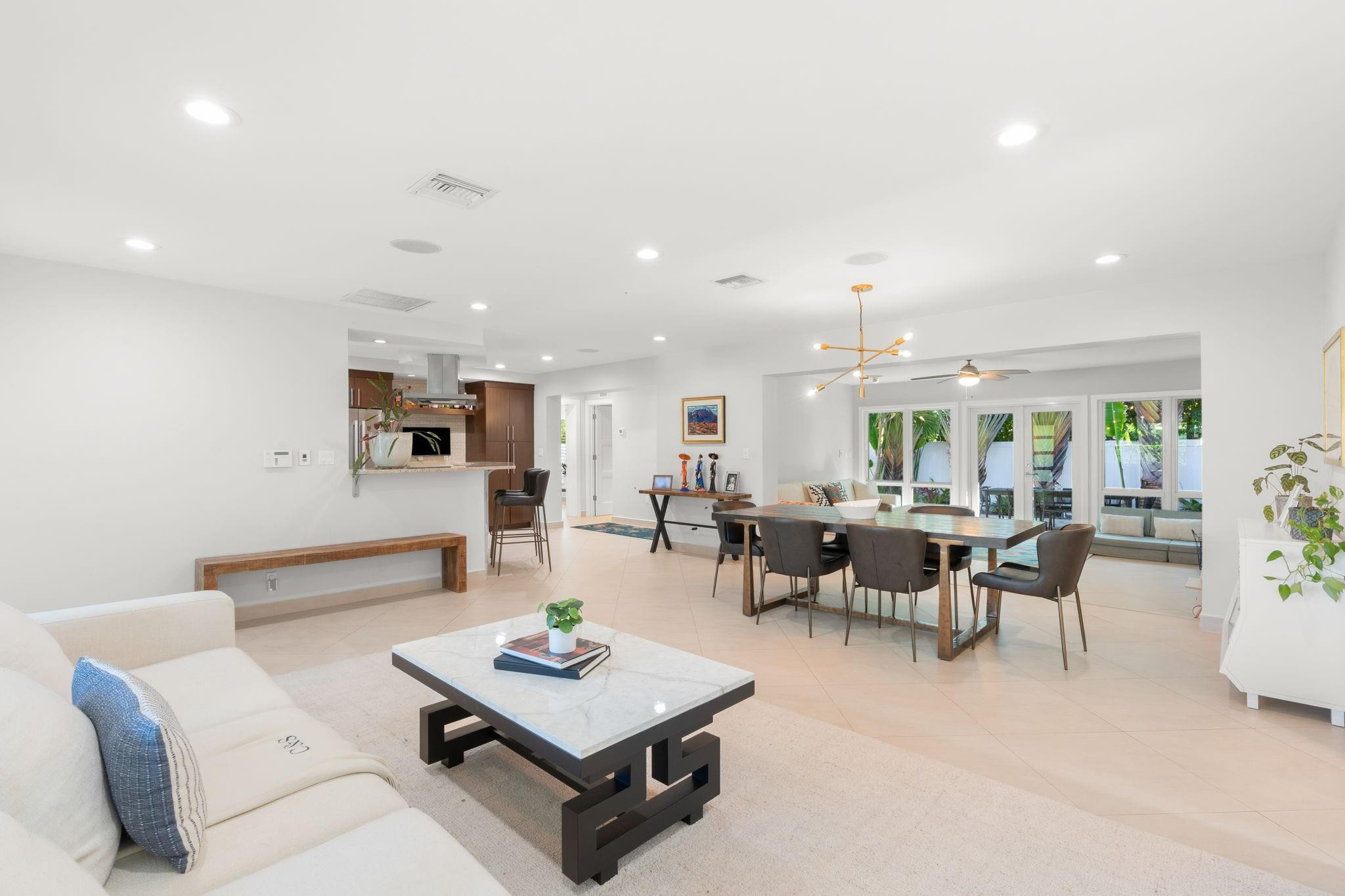 2740 NE 21st Fort Lauderdale, FL 33305