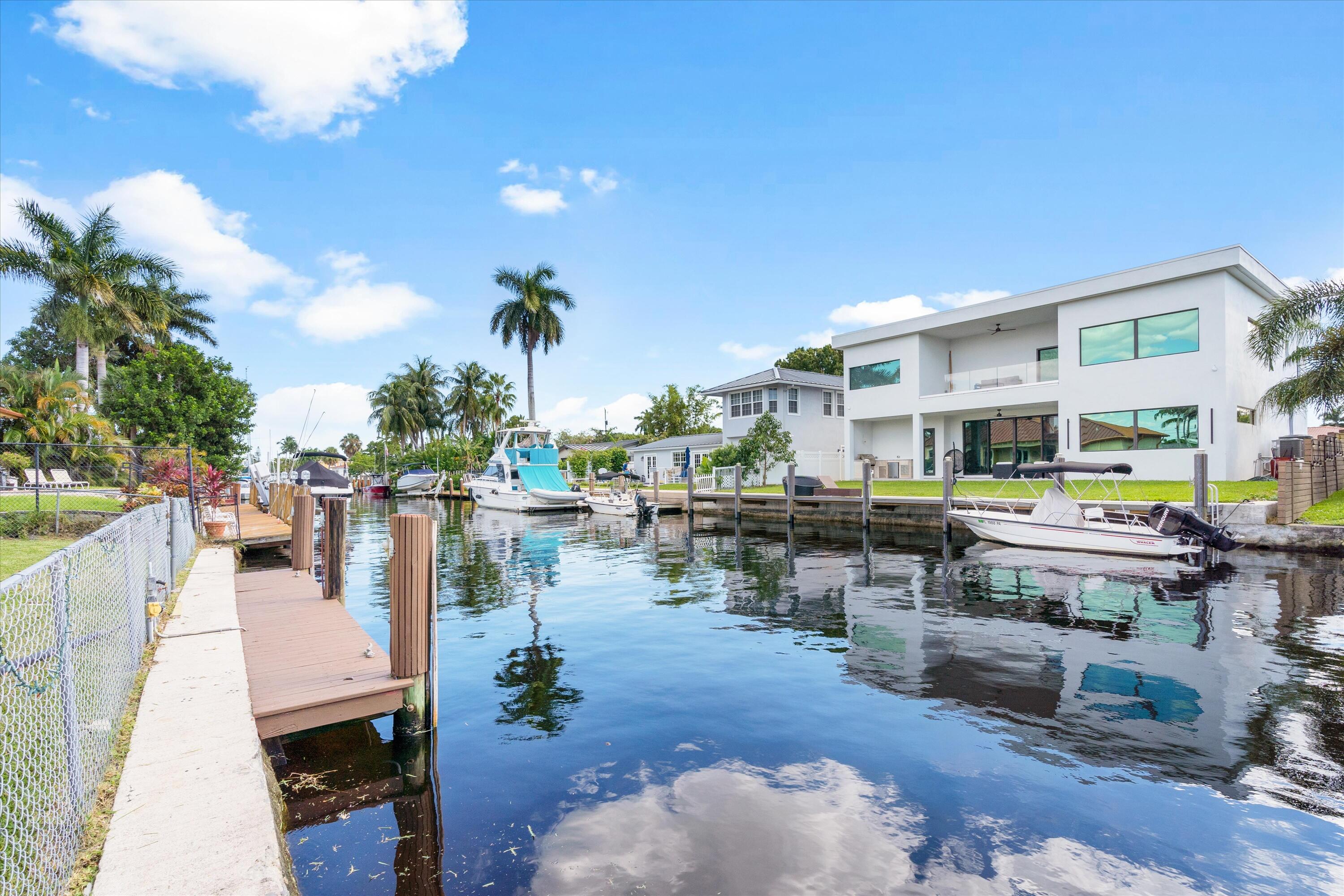 1216 Guava Isle