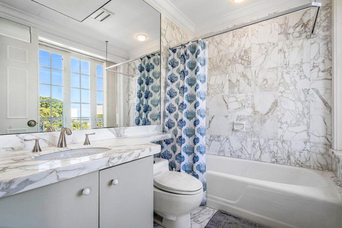 1048 S Ocean Palm Beach, FL 33480