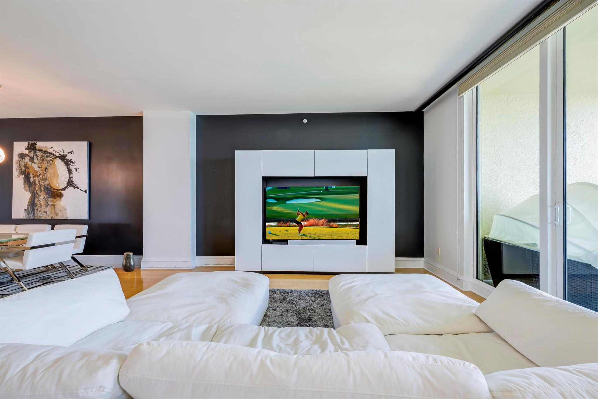 1063 Hillsboro Mile #703 Hillsboro Beach, FL 33062