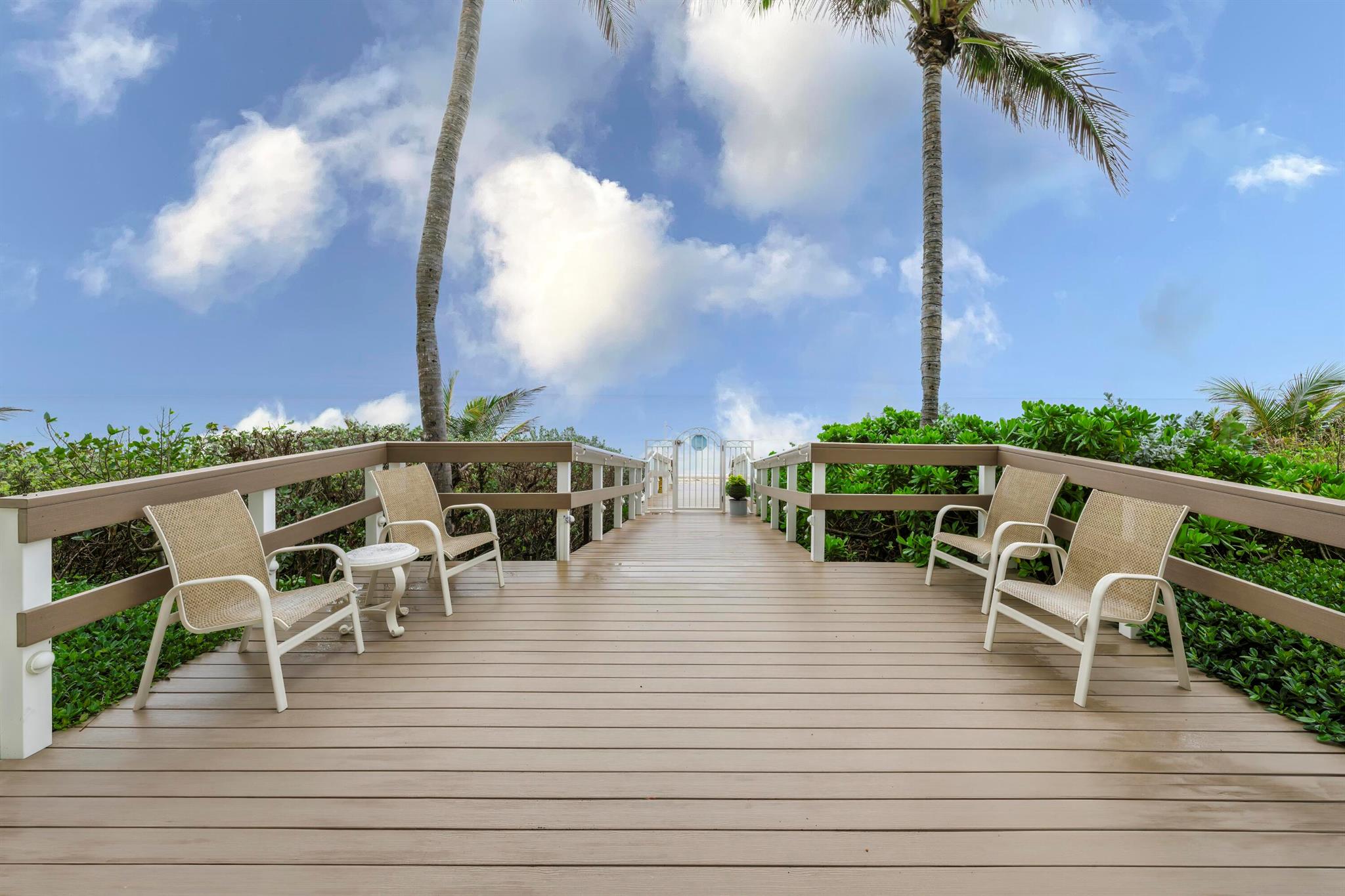 1063 Hillsboro Mile #703 Hillsboro Beach, FL 33062