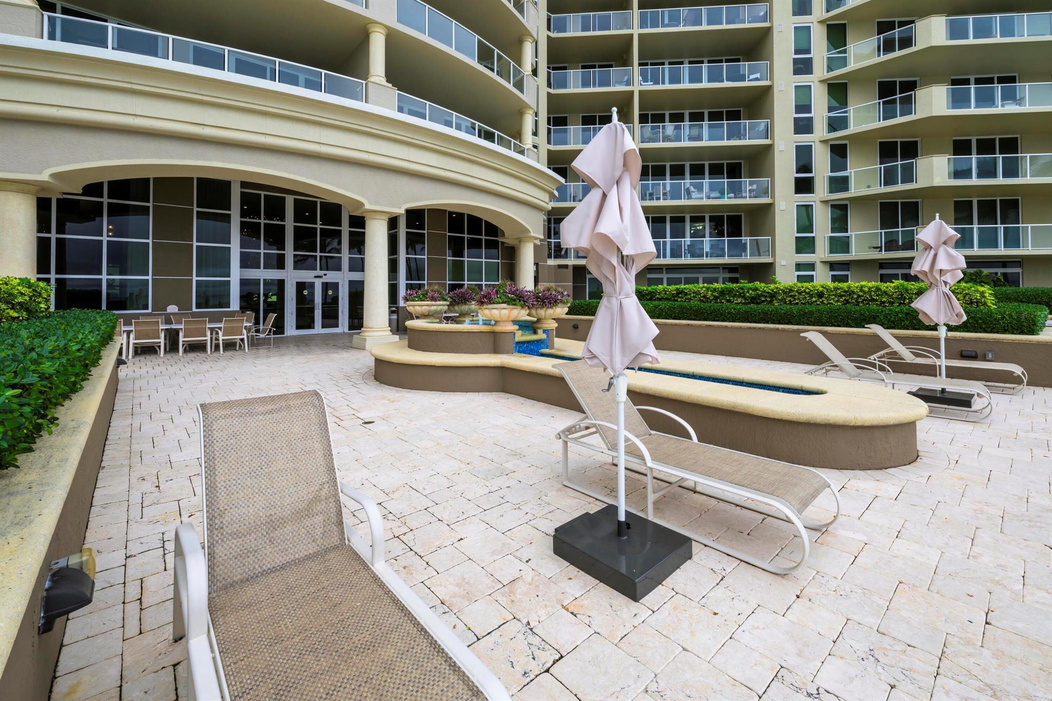 1063 Hillsboro Mile #703 Hillsboro Beach, FL 33062