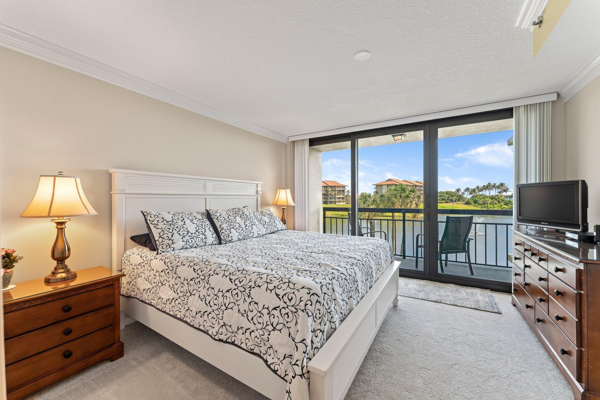 601 S Seas Dr #203 Jupiter, FL 33477