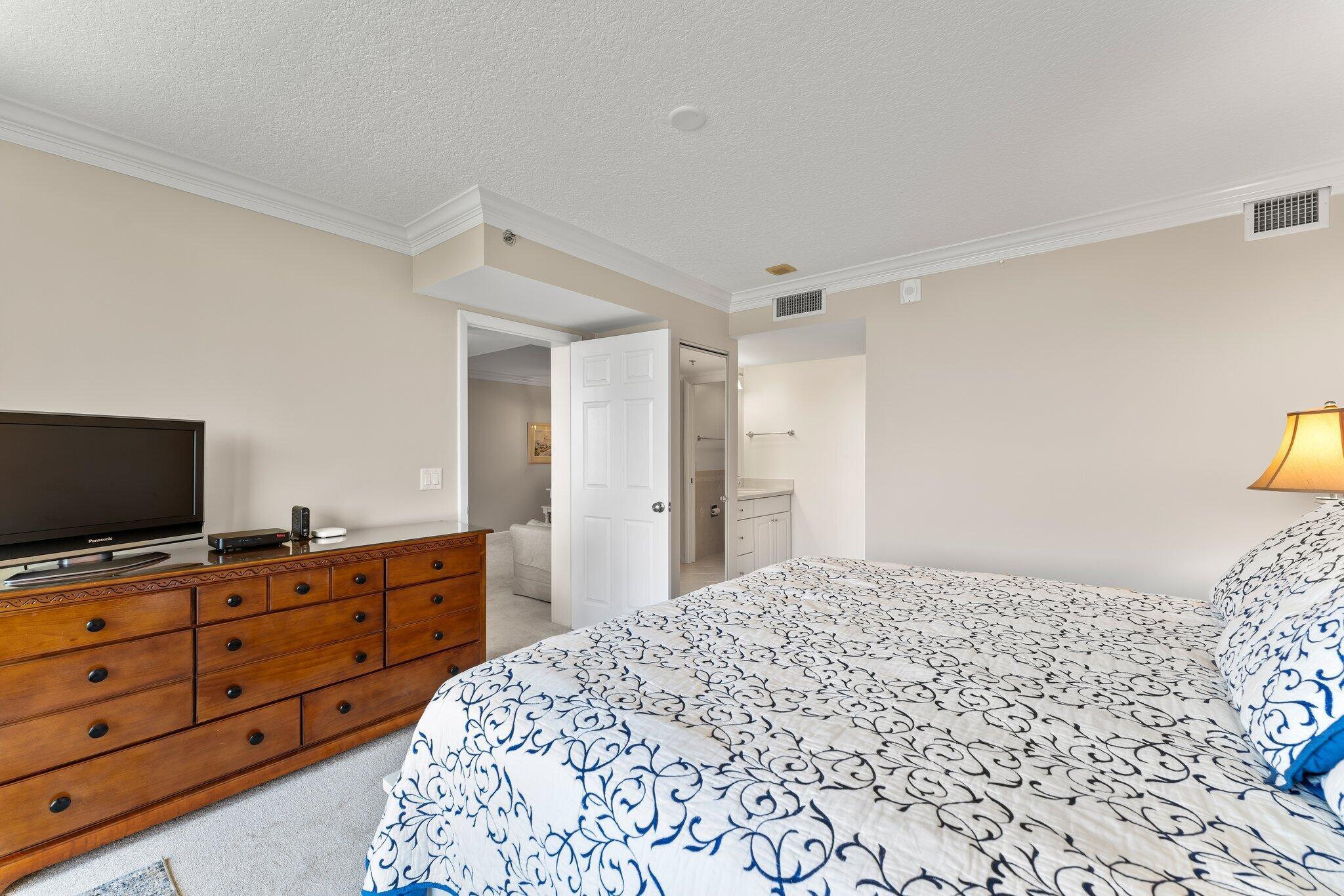 601 S Seas Dr #203 Jupiter, FL 33477