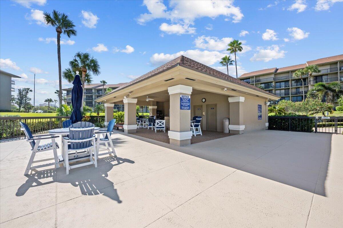 601 S Seas Dr #203 Jupiter, FL 33477