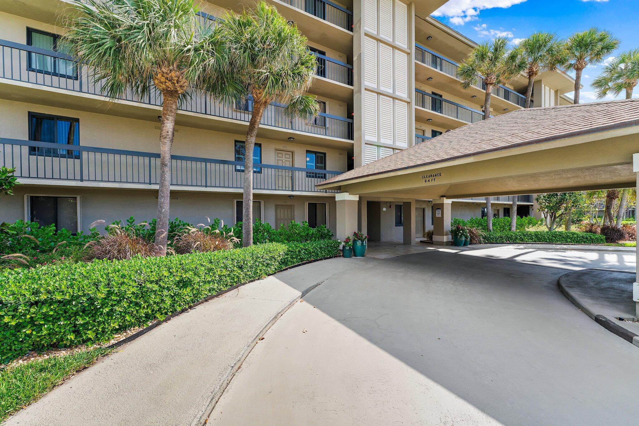 601 S Seas Dr #203 Jupiter, FL 33477