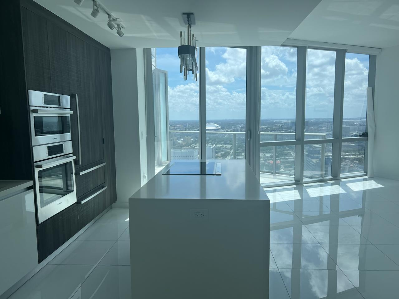 image Paramount Miami Worldcenter9