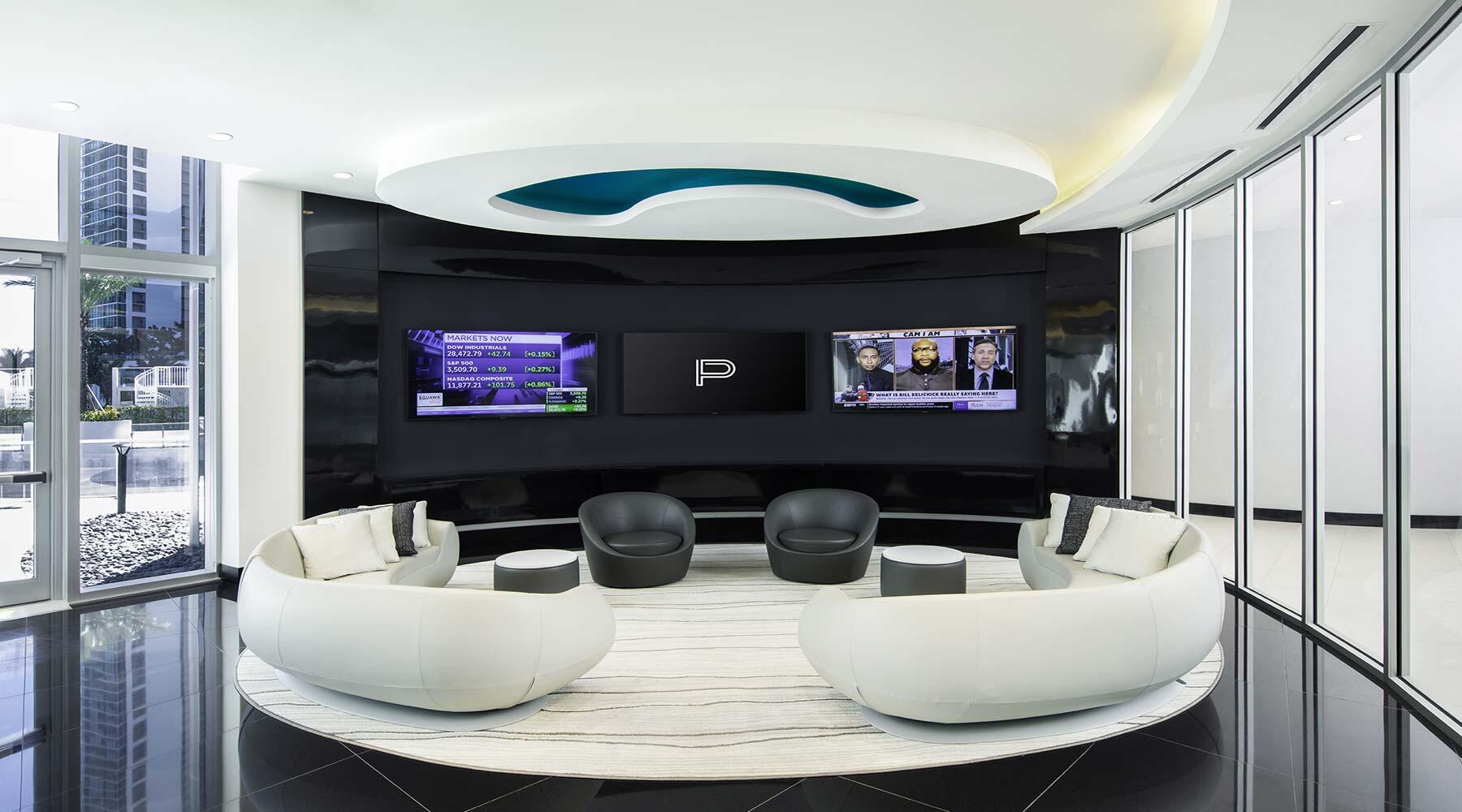 image Paramount Miami Worldcent12
