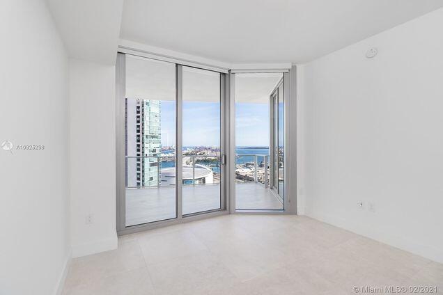 image Paramount Miami Worldcent4