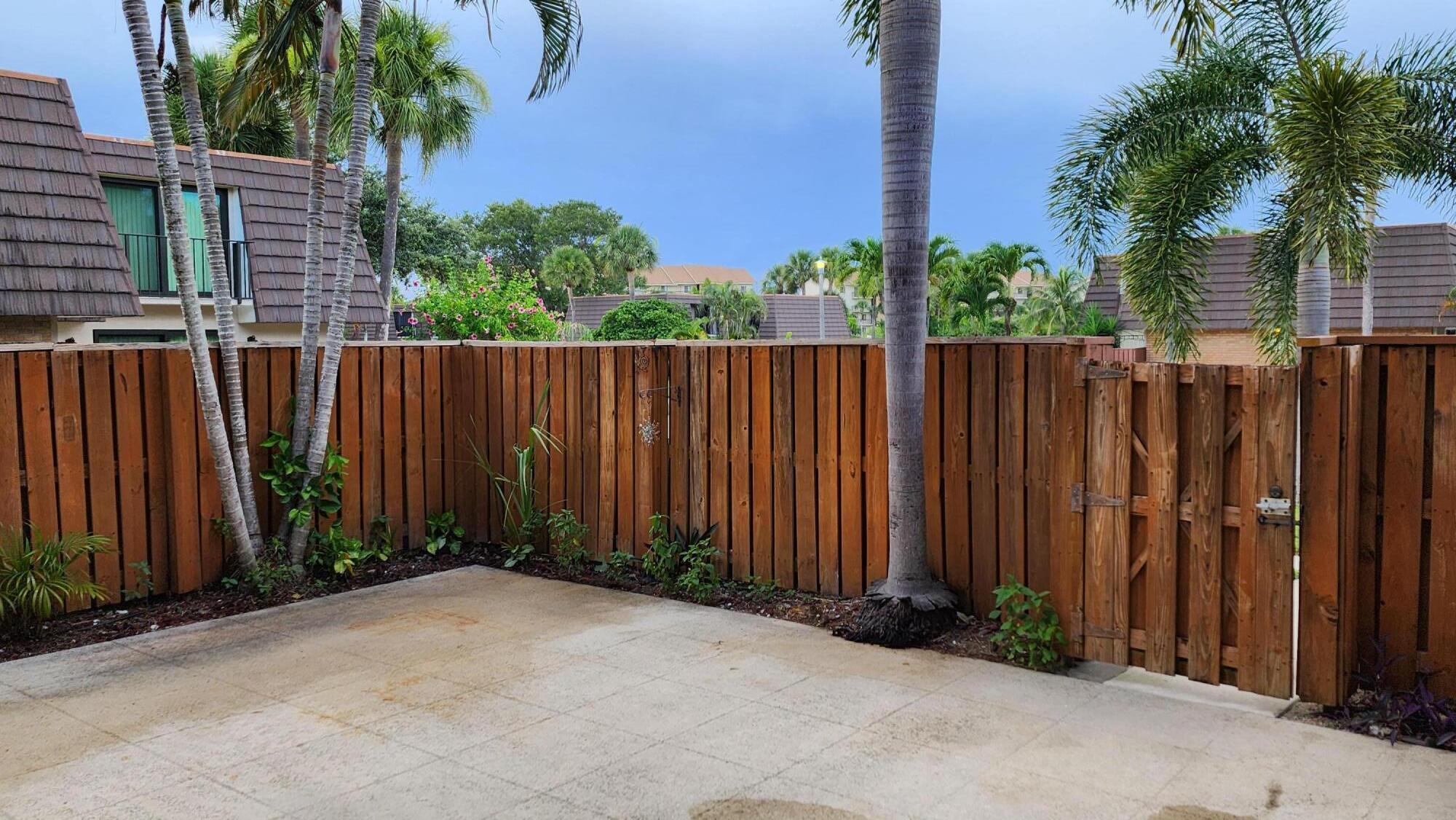 2026 20th Ct #65a Jupiter, FL 33477