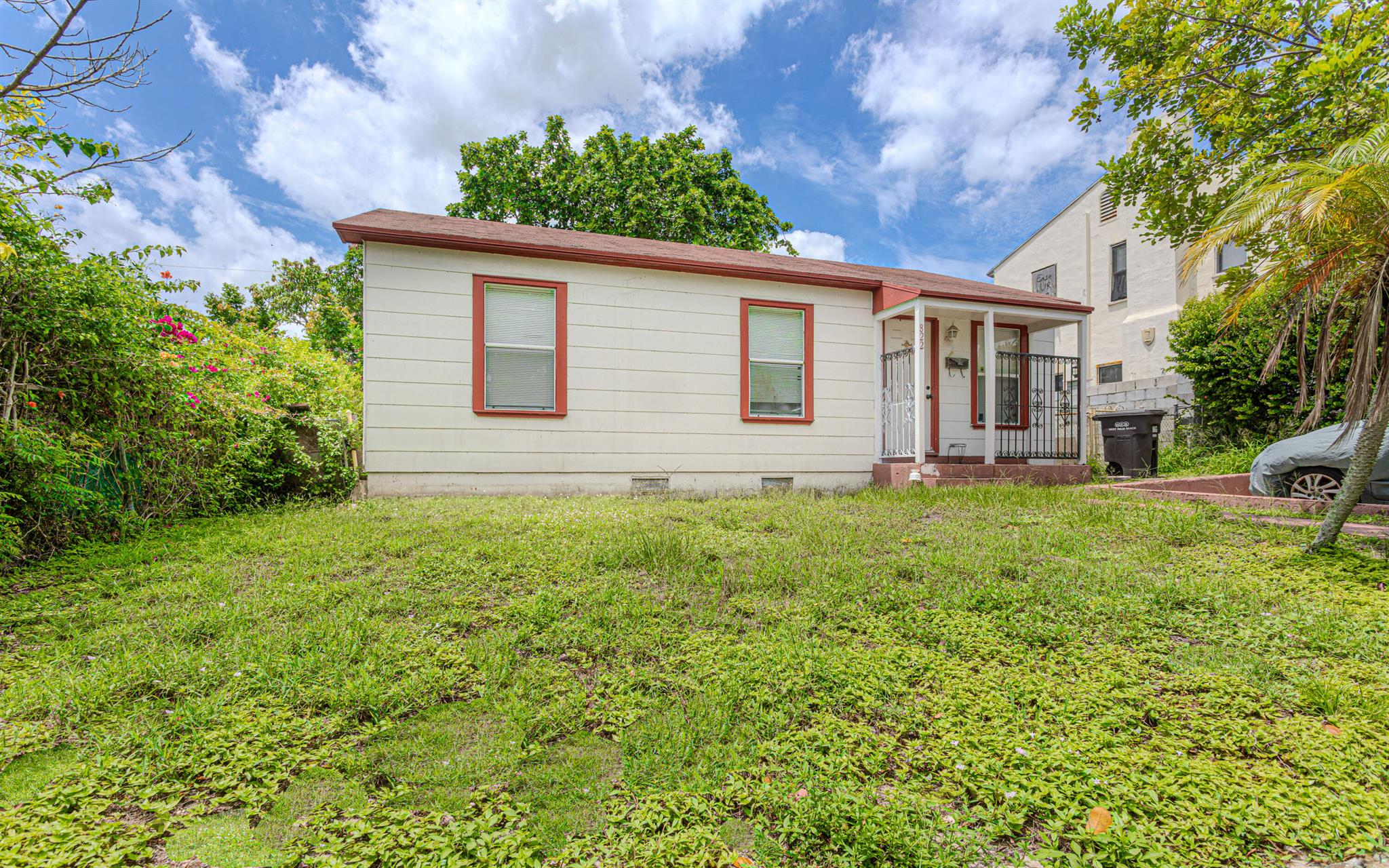 822 30th Ct