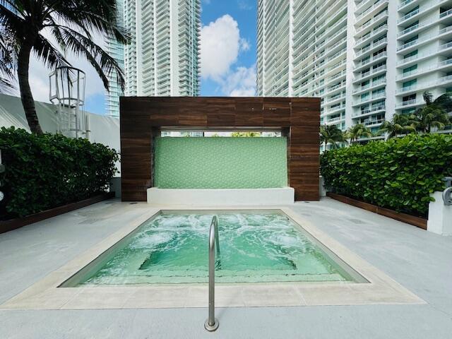 image Wind Condo44