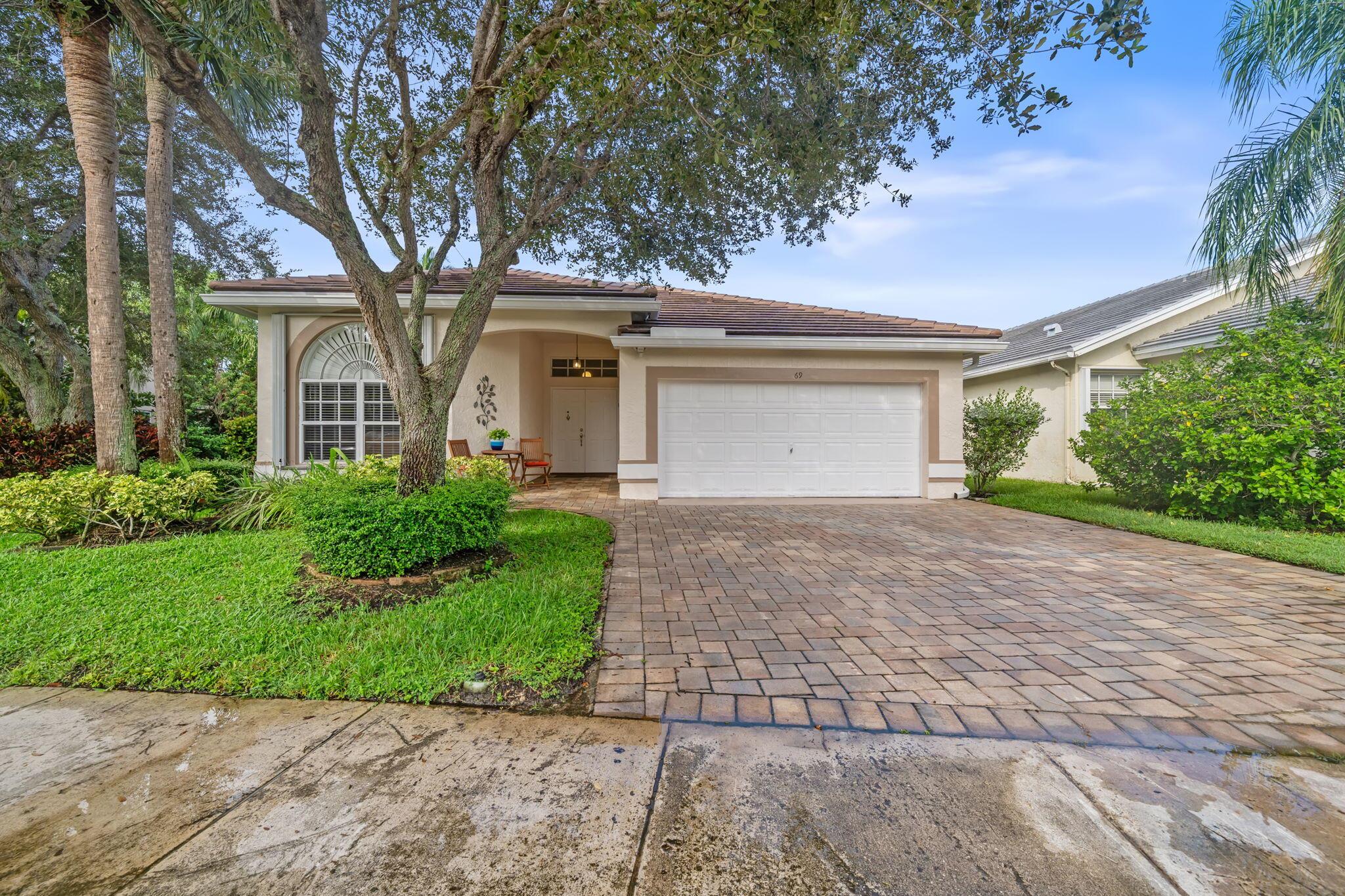 69 Gables Blvd
