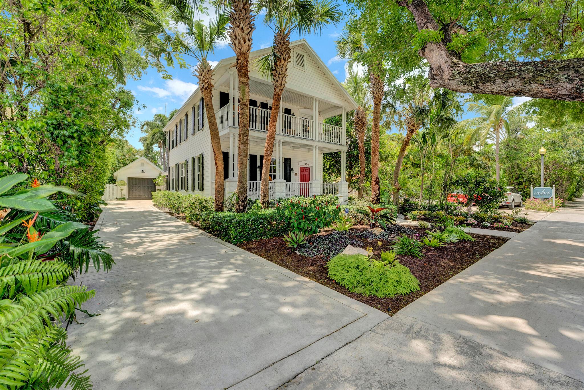 306 N Swinton Ave