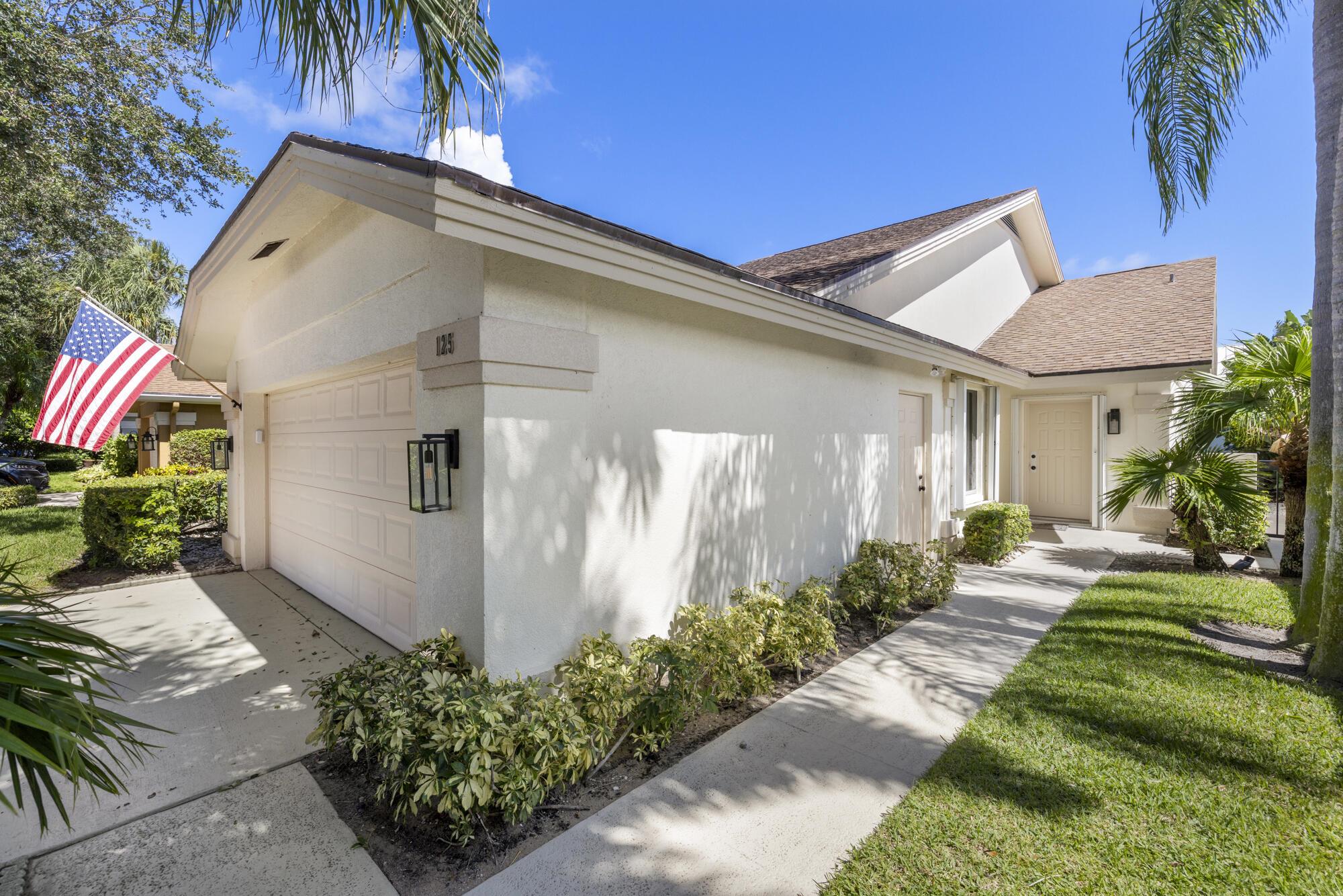 125 Cape Pointe Cir Jupiter, FL 33477