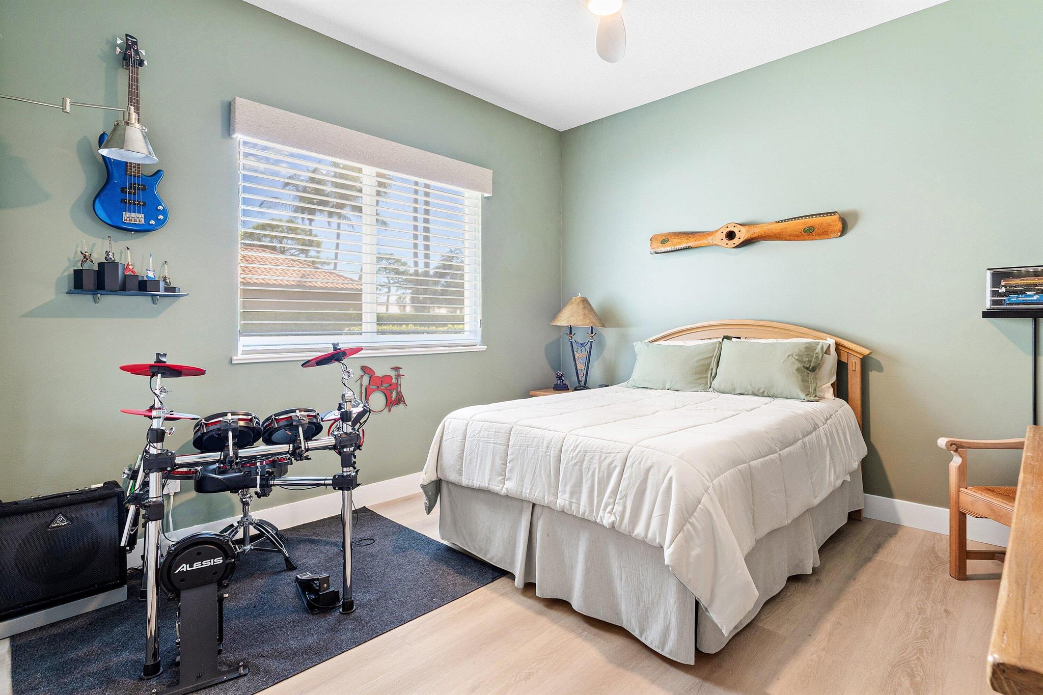 5661 Old Mystic Ct Jupiter, FL 33458