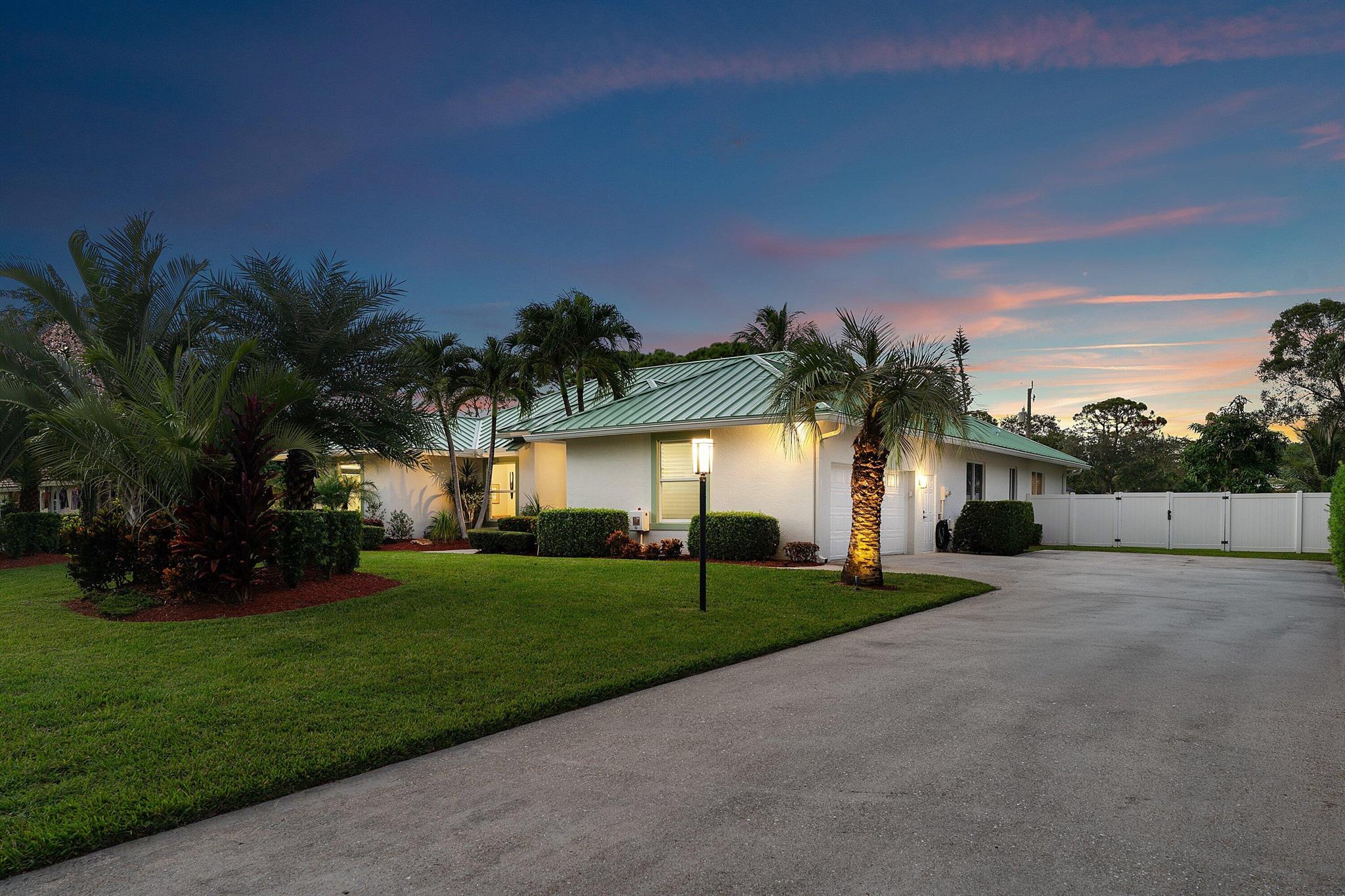 5661 Old Mystic Ct Jupiter, FL 33458