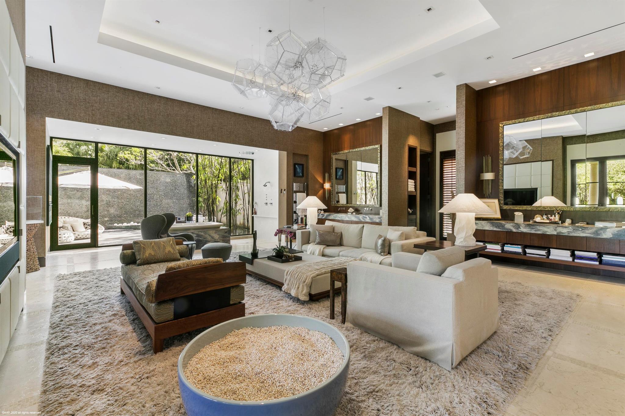 118 Bears Clb Dr Jupiter, FL 33477