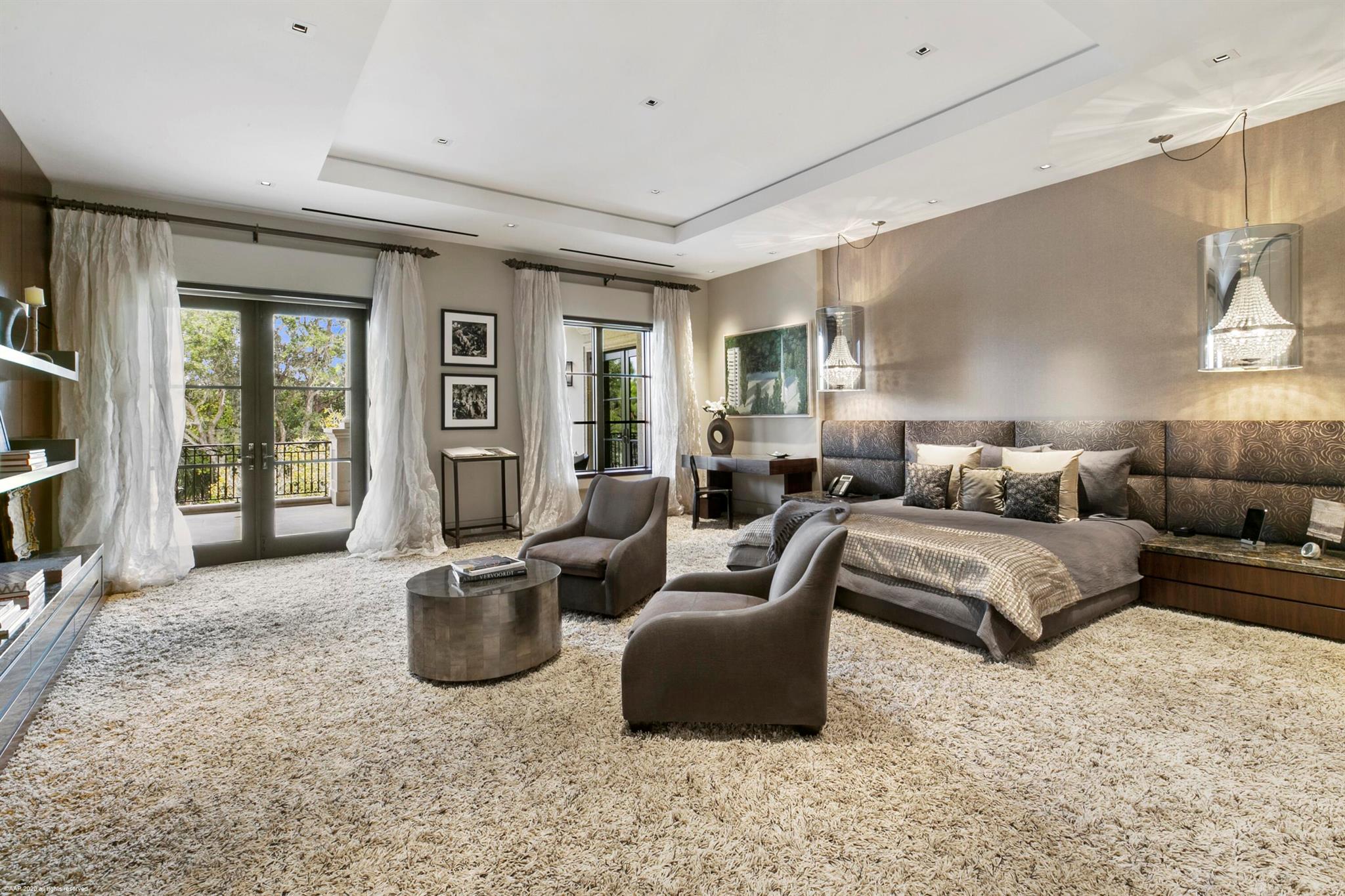 118 Bears Clb Dr Jupiter, FL 33477