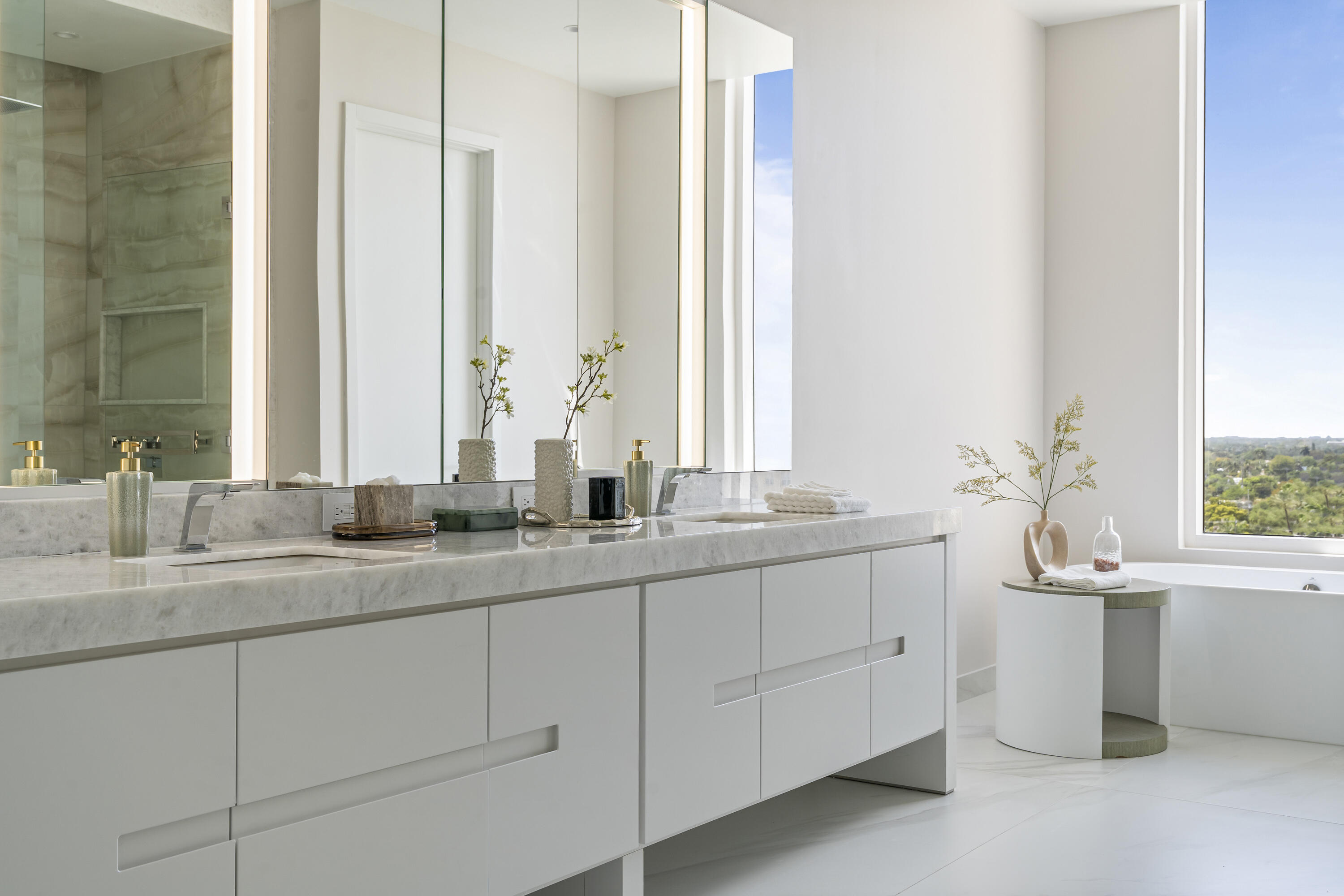 220 SE Mizner #Ph4 Boca Raton, FL 33432