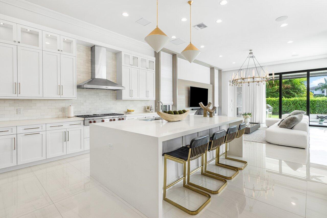 9276 Biaggio Rd Boca Raton, FL 33496