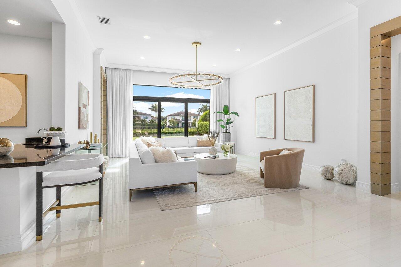 9276 Biaggio Rd Boca Raton, FL 33496