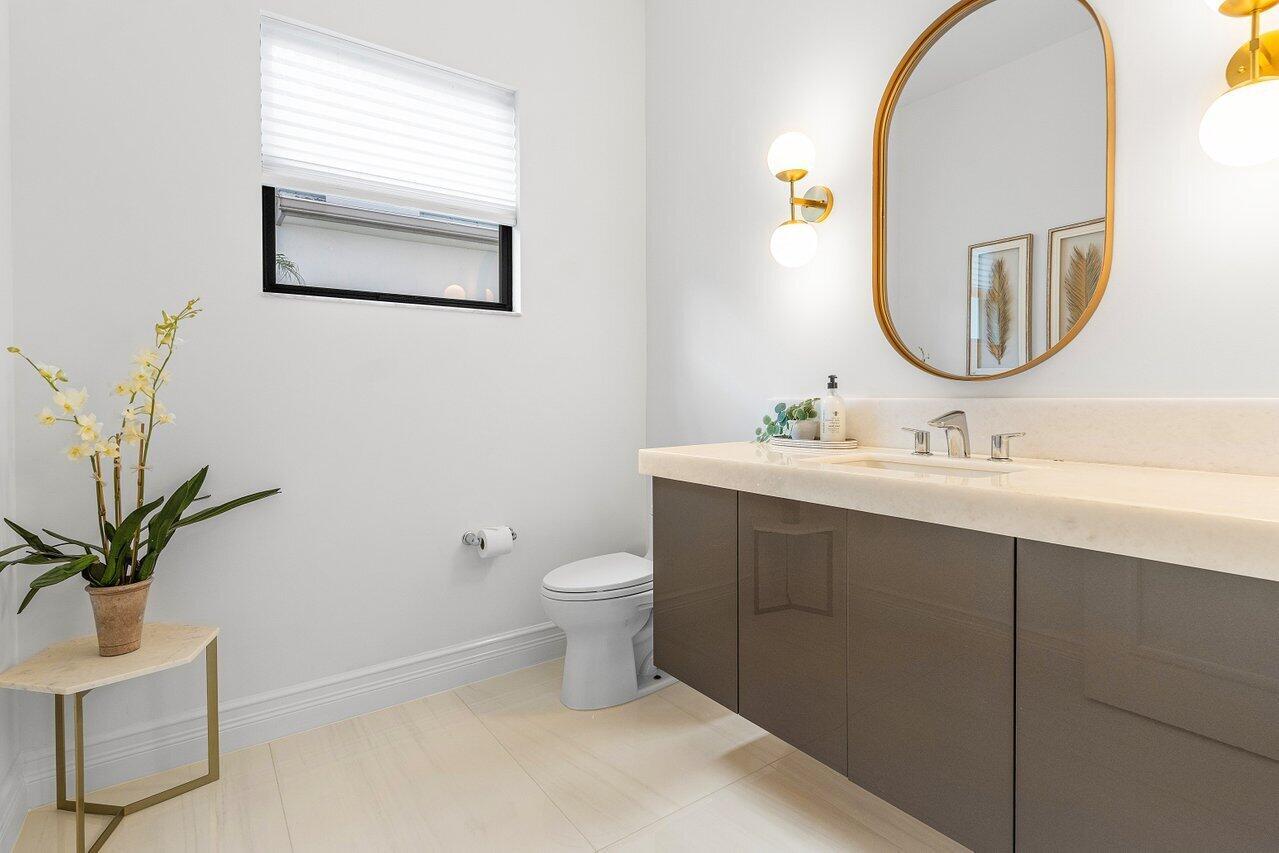 9276 Biaggio Rd Boca Raton, FL 33496