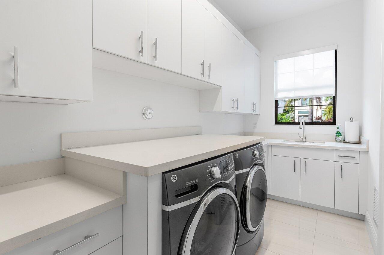 9276 Biaggio Rd Boca Raton, FL 33496