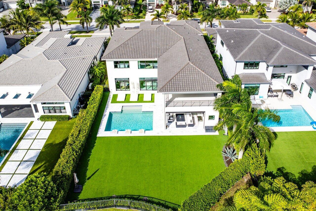 9276 Biaggio Rd Boca Raton, FL 33496