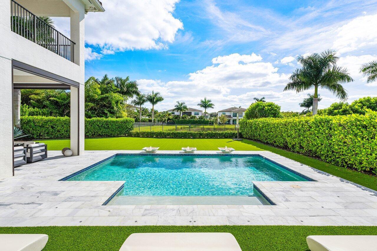 9276 Biaggio Rd Boca Raton, FL 33496