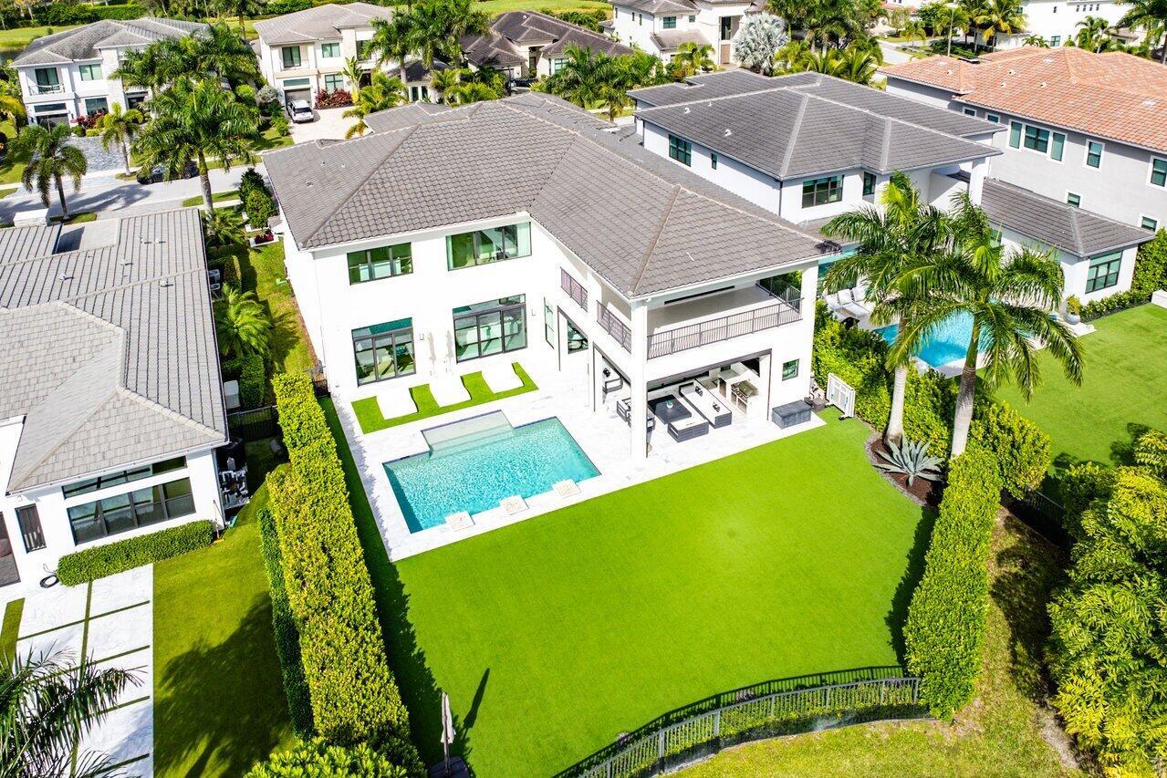 9276 Biaggio Rd Boca Raton, FL 33496