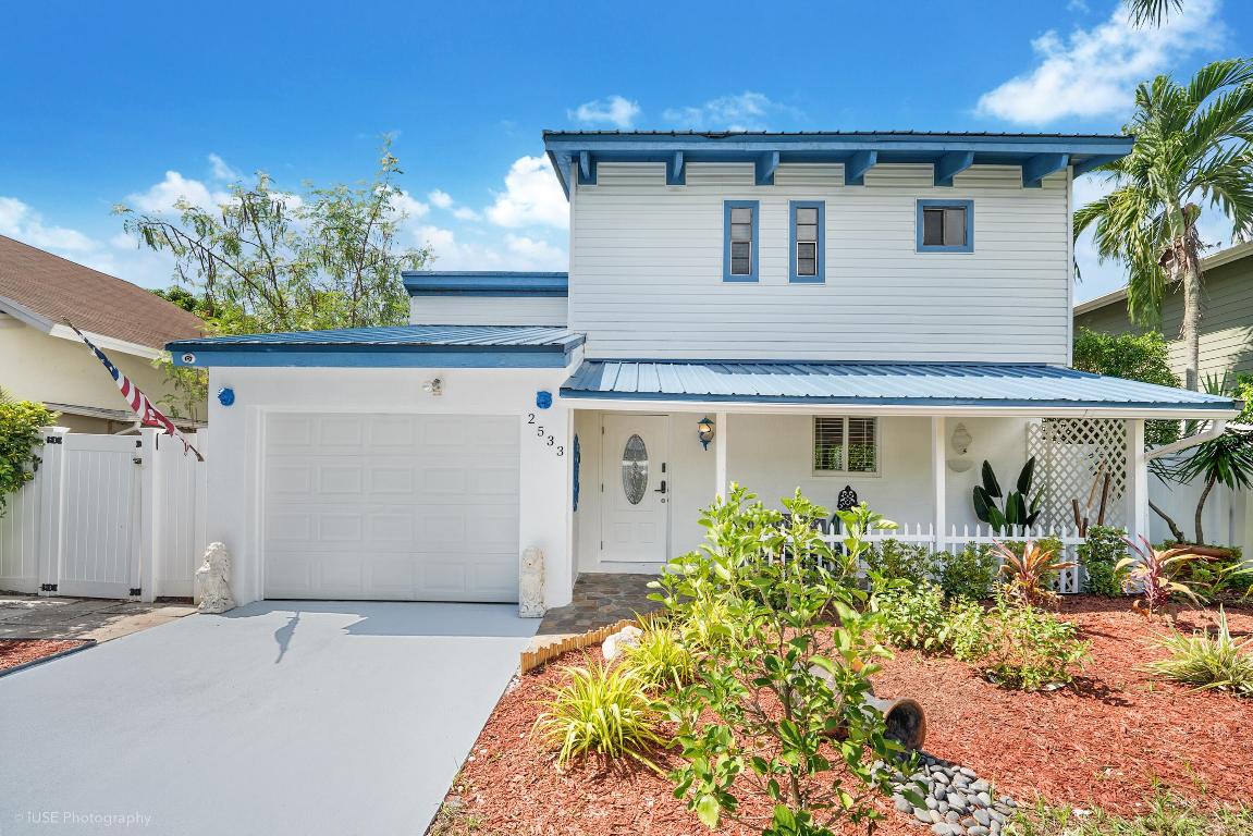 2533 Bessie St Delray Beach, FL 33446