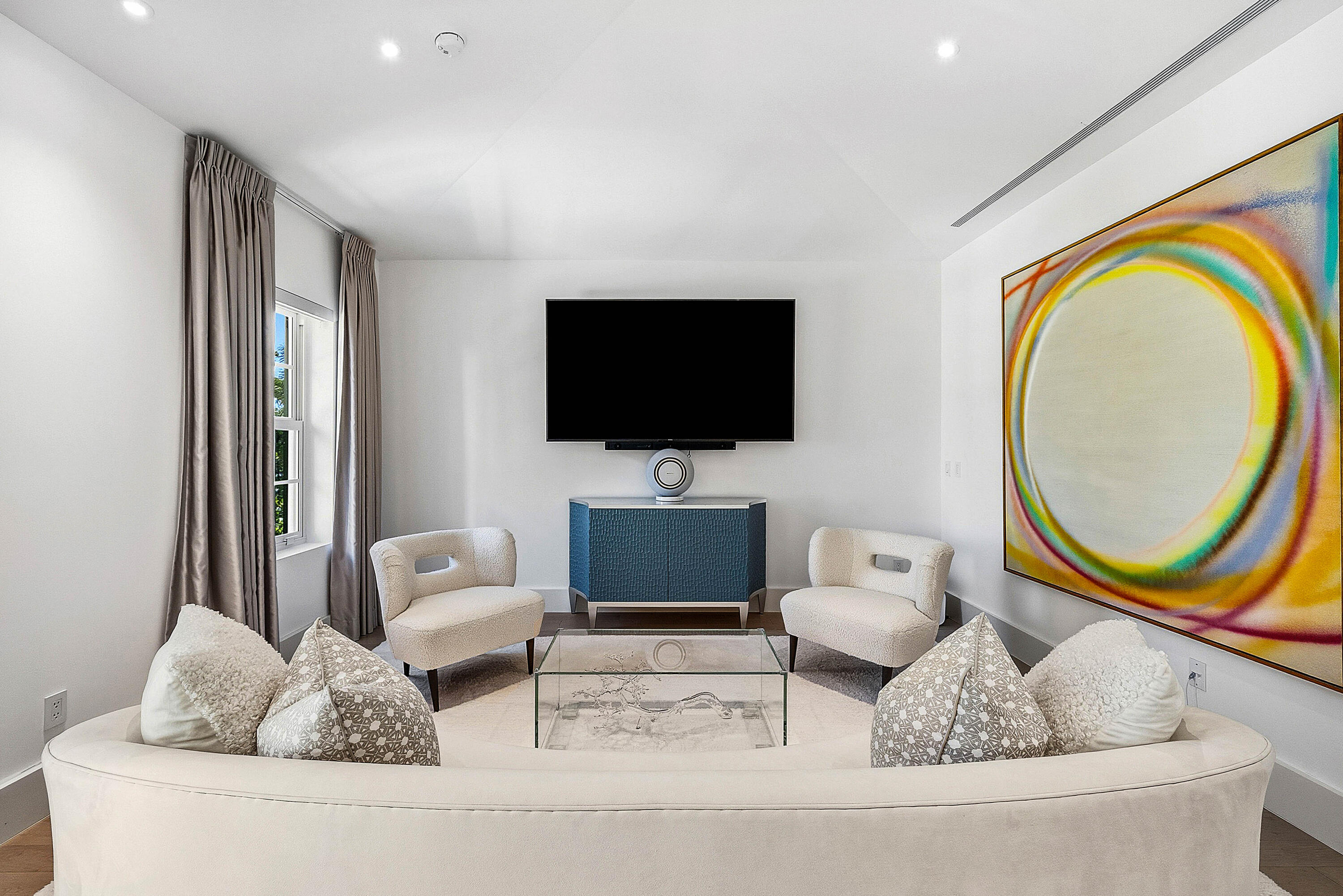 157 Peruvian Palm Beach, FL 33480