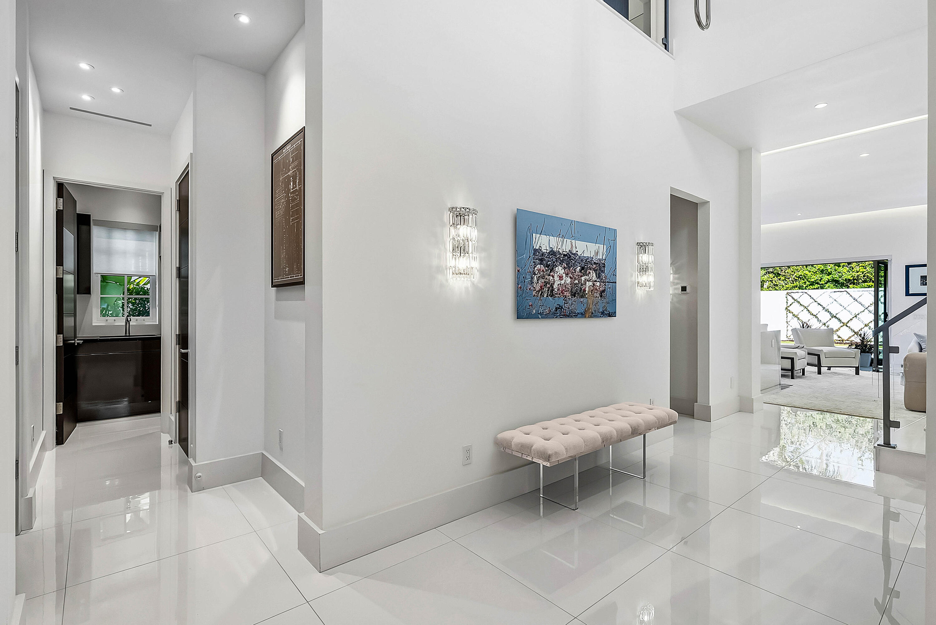 157 Peruvian Palm Beach, FL 33480