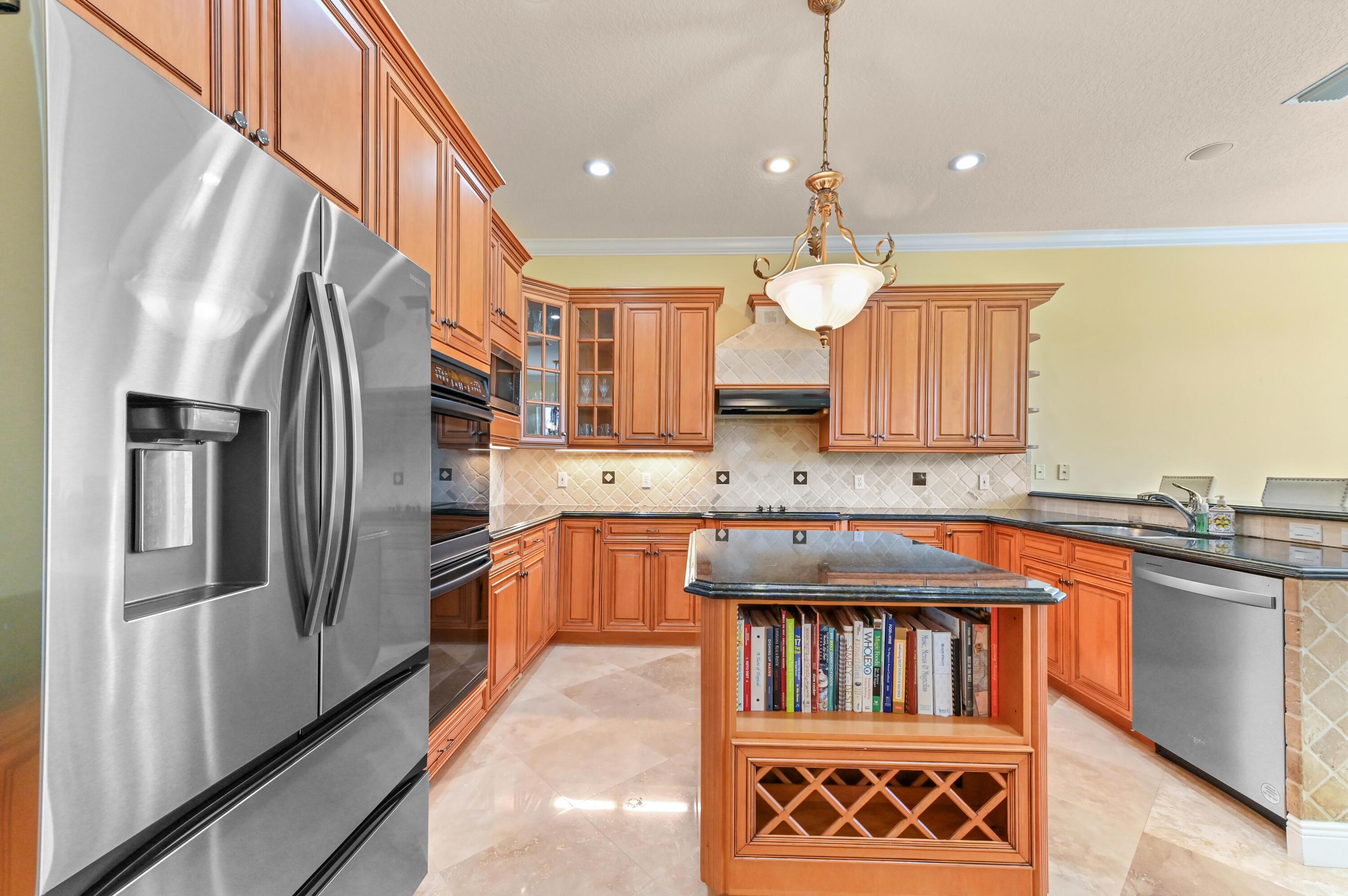 8817 SE Compass Is Jupiter, FL 33458