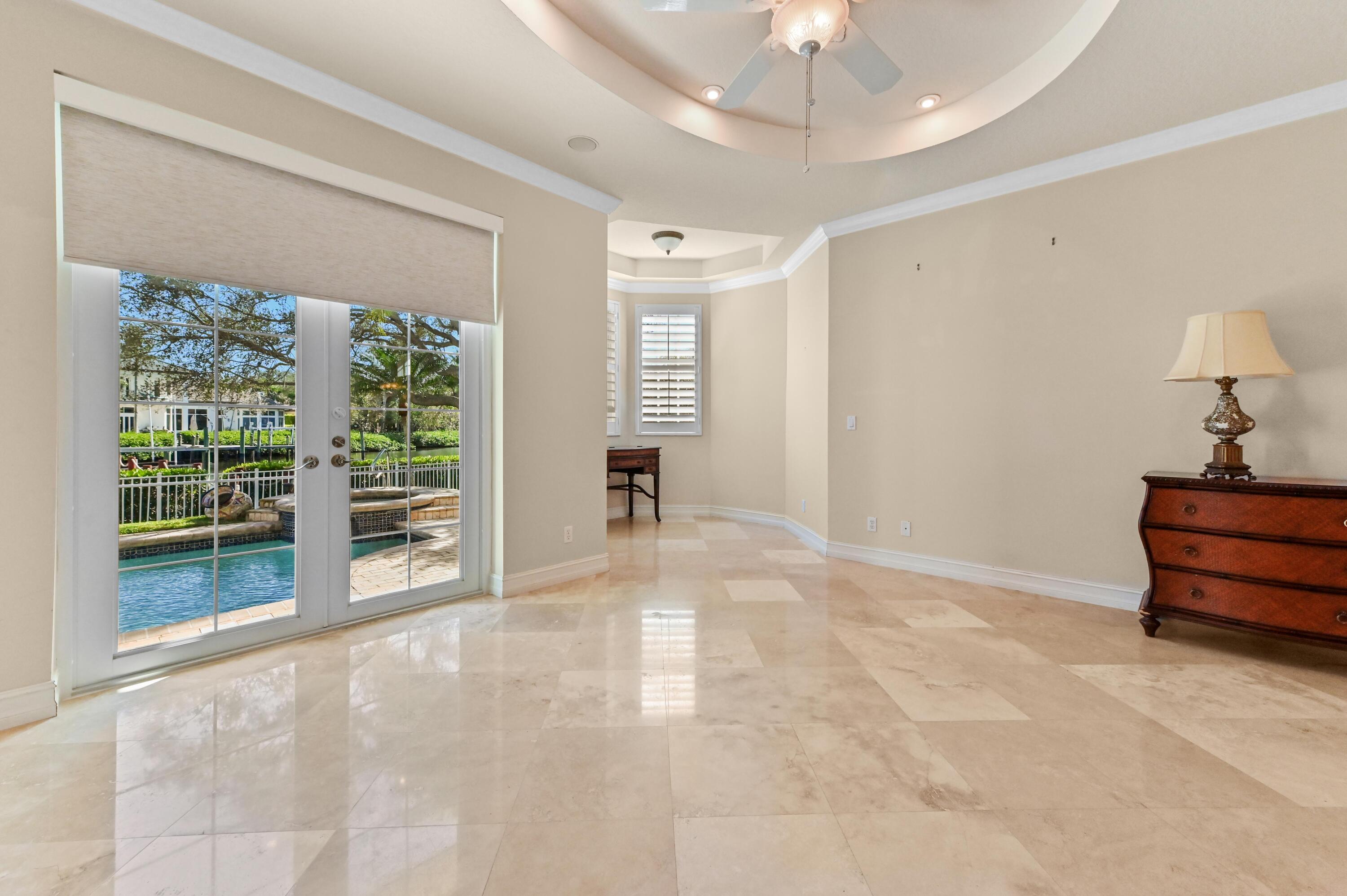 8817 SE Compass Is Jupiter, FL 33458