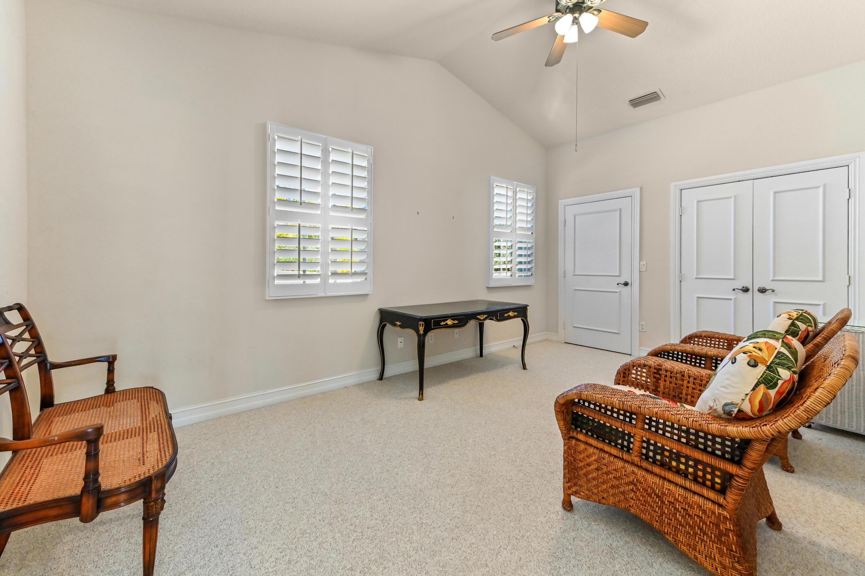 8817 SE Compass Is Jupiter, FL 33458