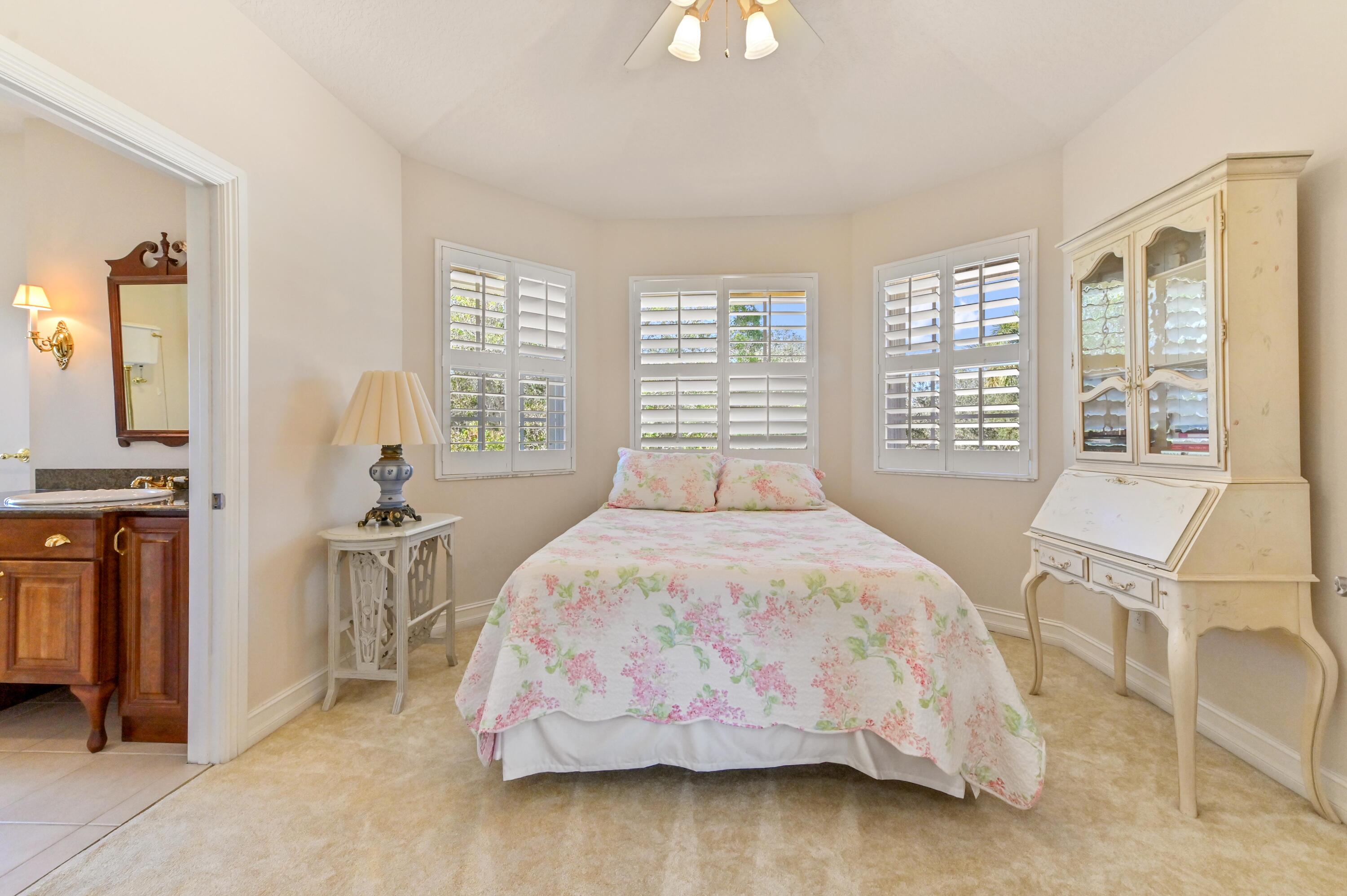 8817 SE Compass Is Jupiter, FL 33458