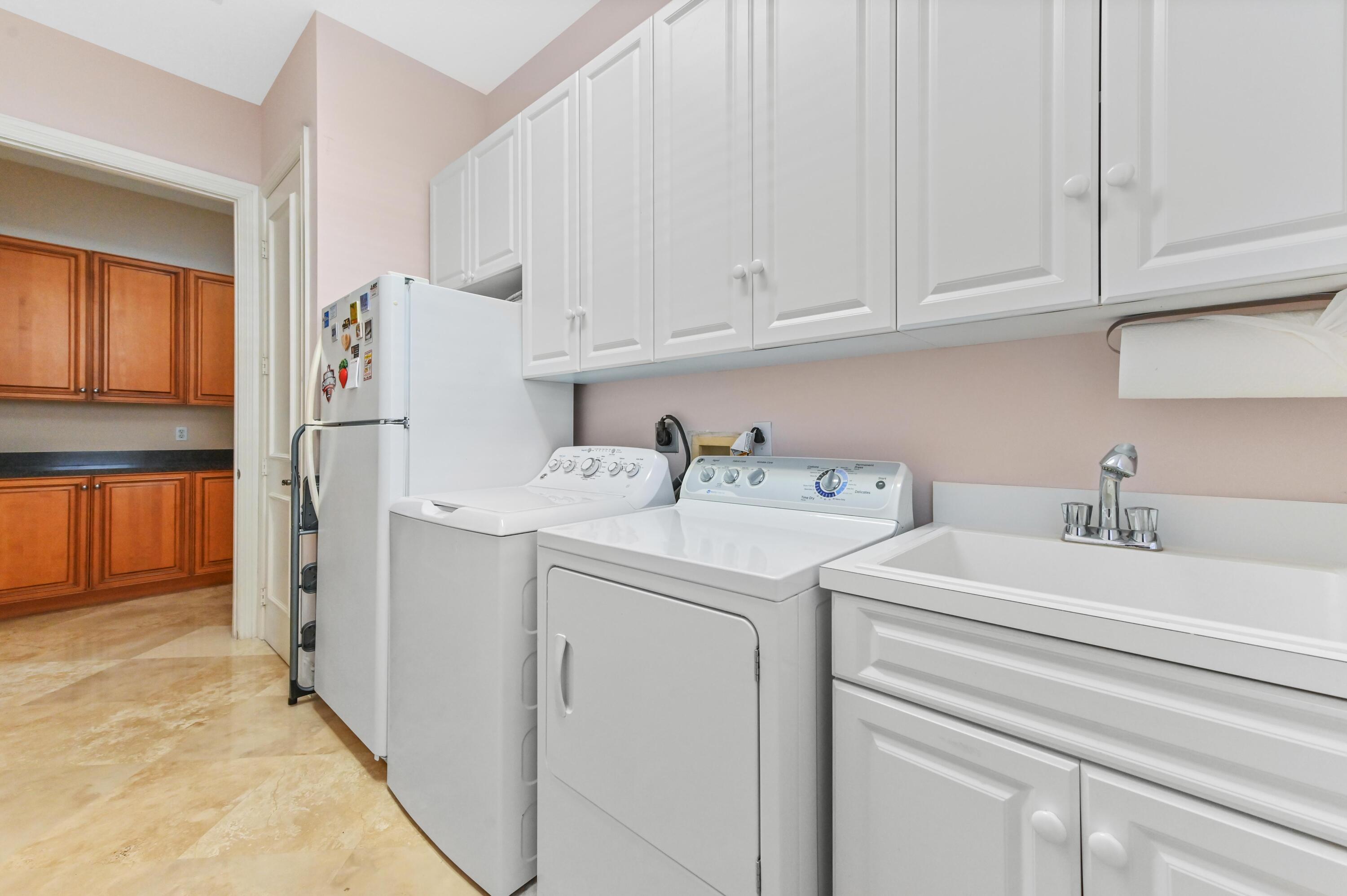 8817 SE Compass Is Jupiter, FL 33458