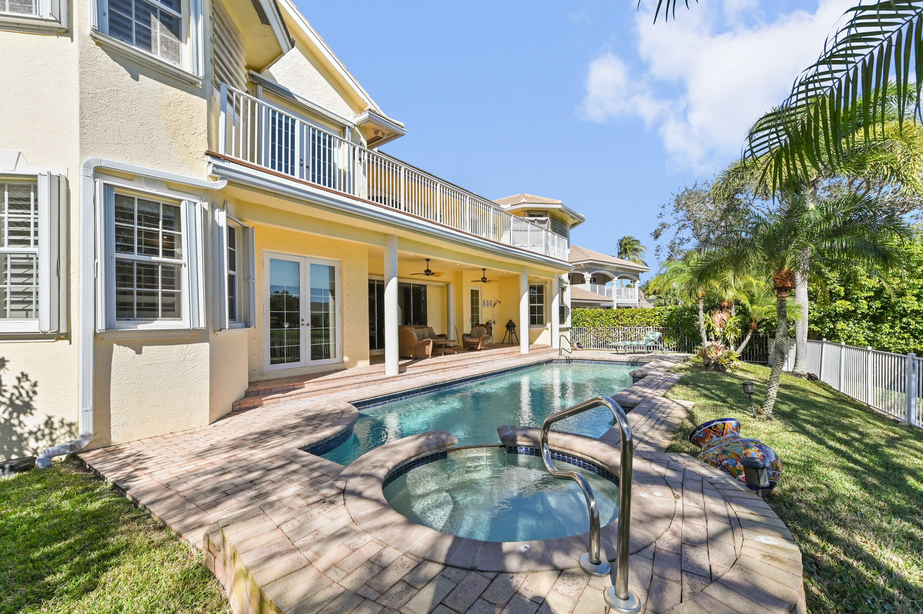 8817 SE Compass Is Jupiter, FL 33458