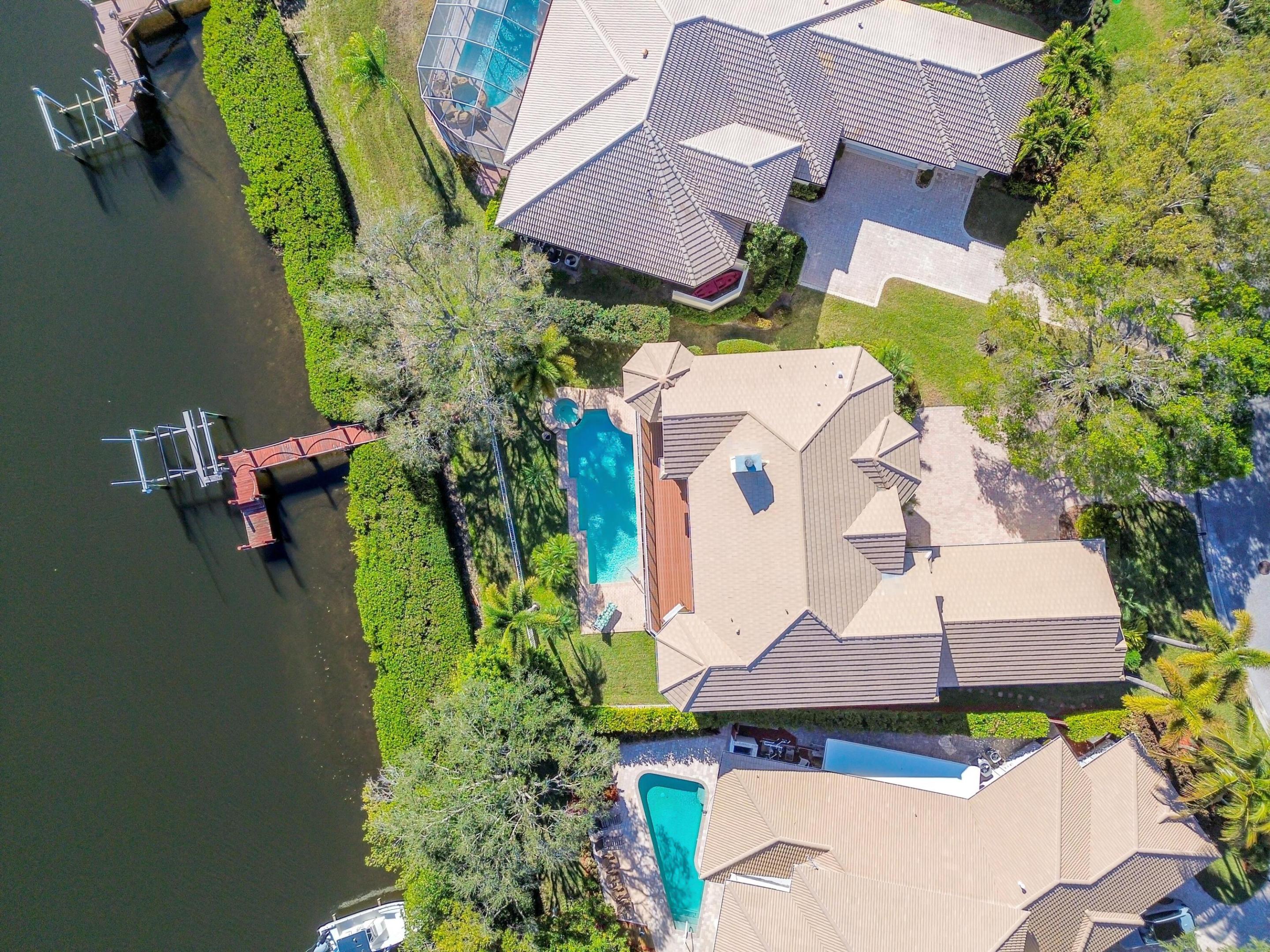 8817 SE Compass Is Jupiter, FL 33458