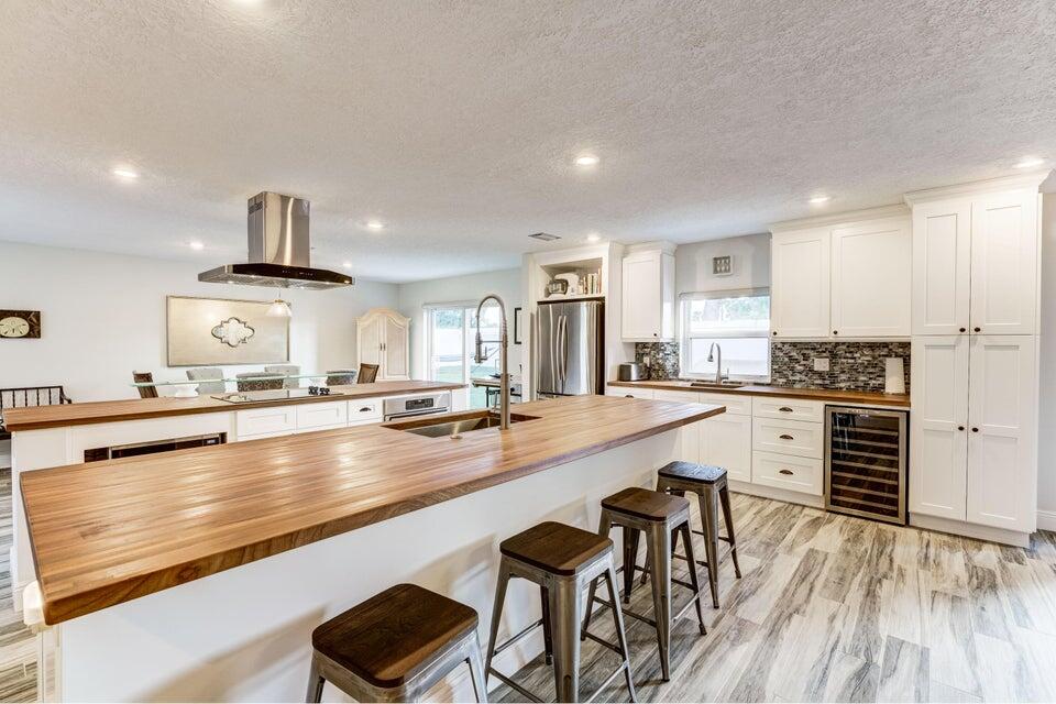 2594 Marcinski Jupiter, FL 33477