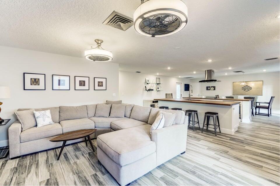 2594 Marcinski Jupiter, FL 33477