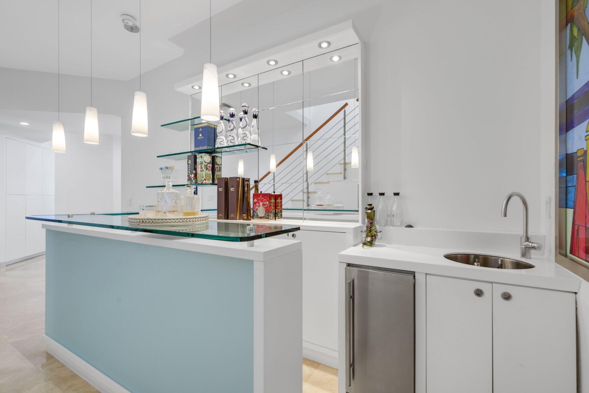 6799 Newport Lk Boca Raton, FL 33496