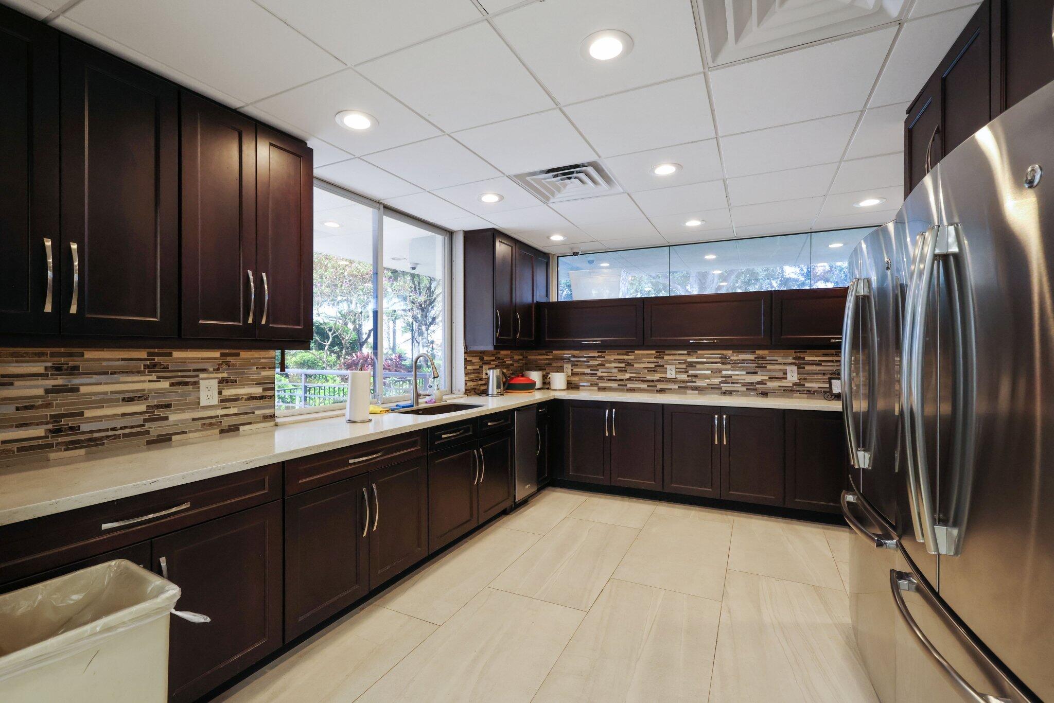 6799 Newport Lk Boca Raton, FL 33496