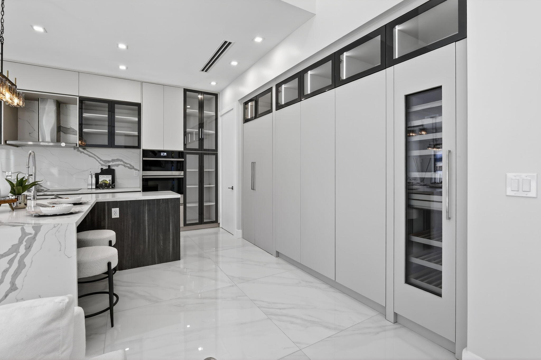 750 NE 16th Fort Lauderdale, FL 33304