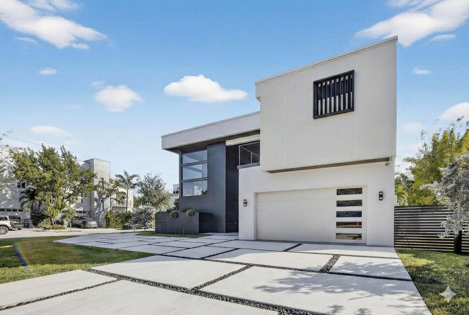 750 NE 16th Fort Lauderdale, FL 33304