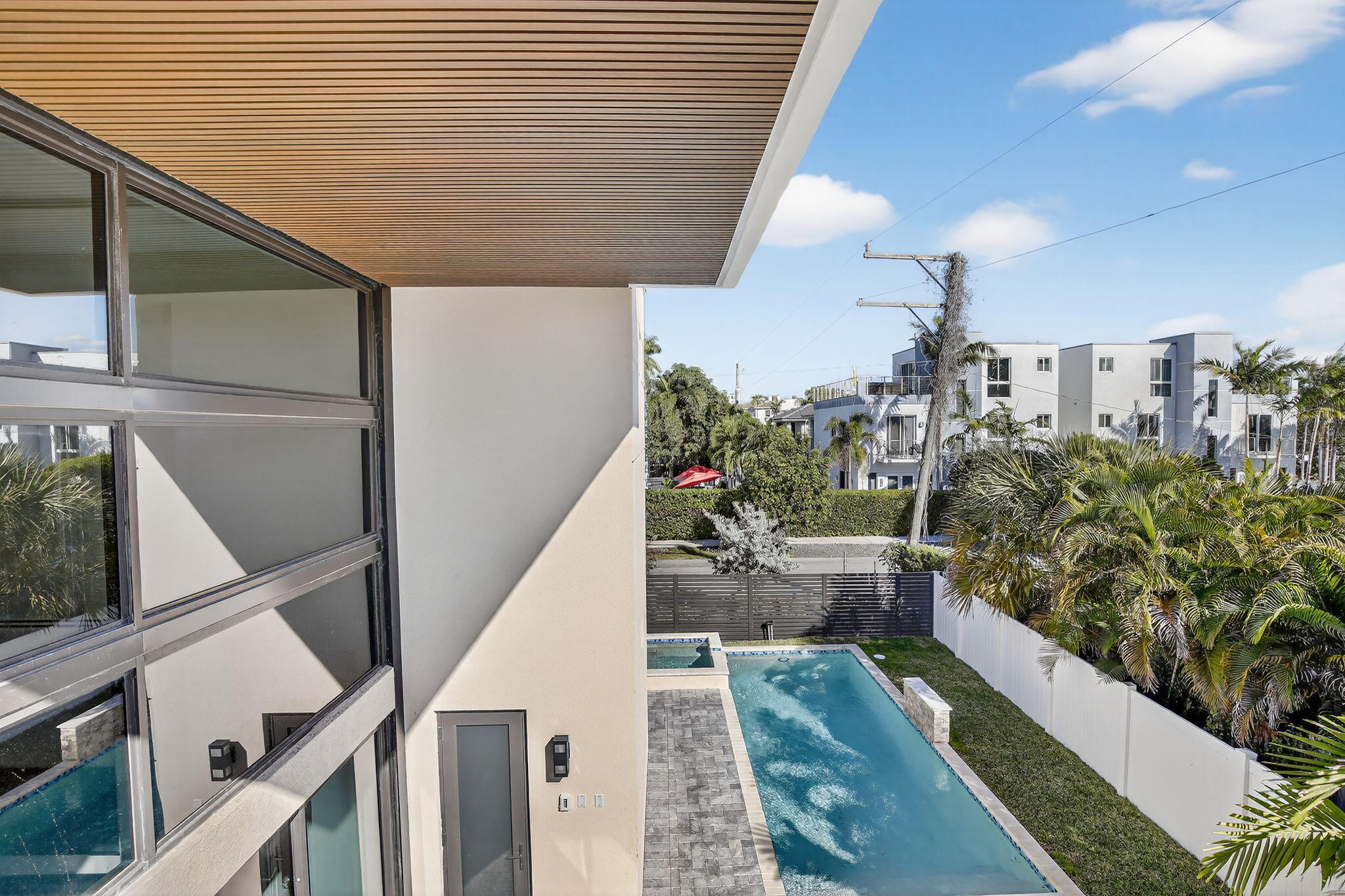 750 NE 16th Fort Lauderdale, FL 33304