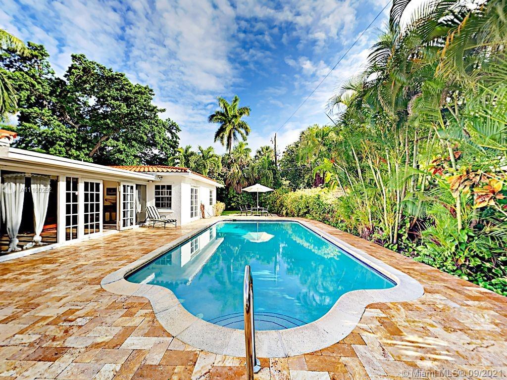 1308 Seabreeze Blvd