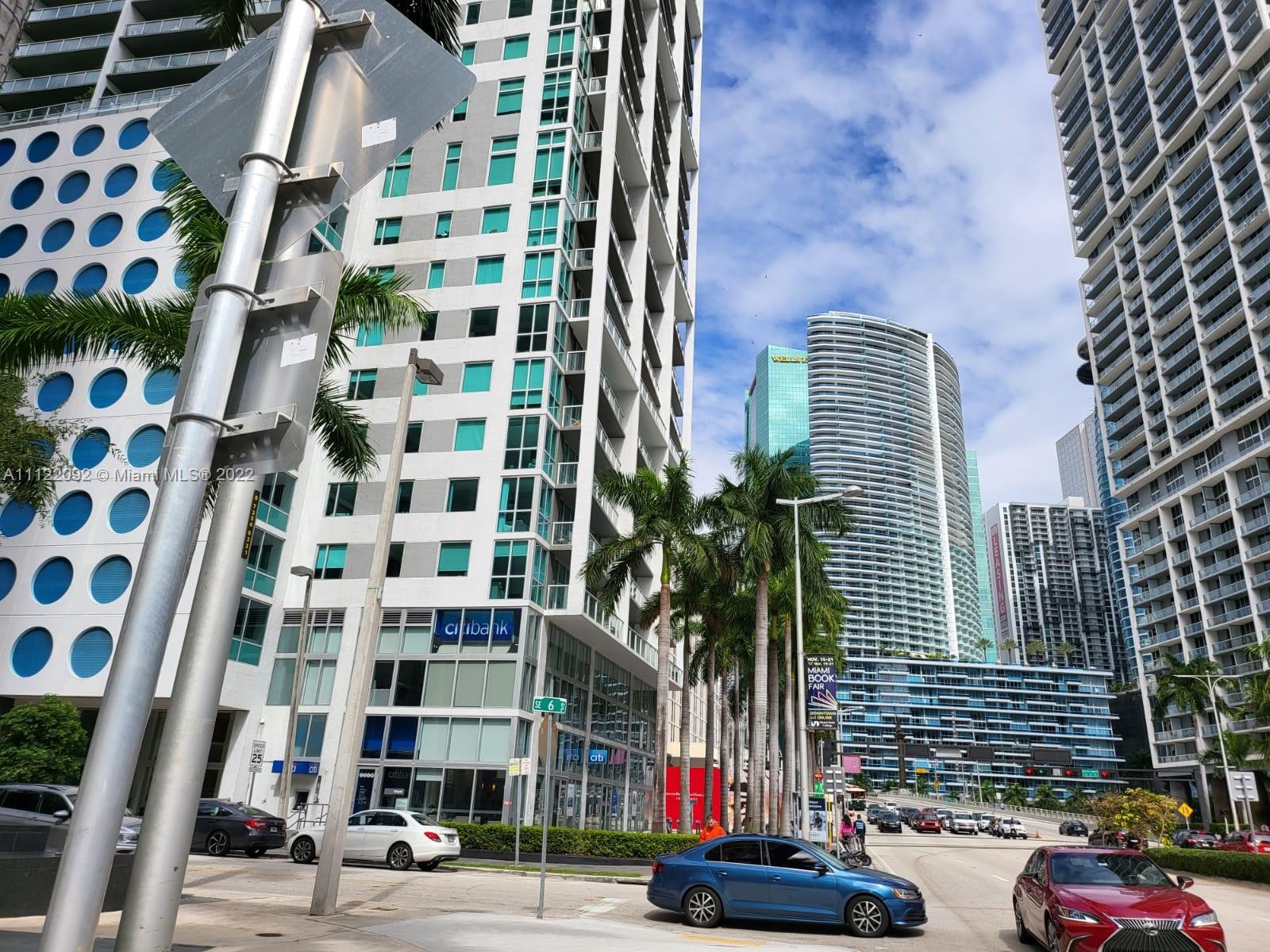 500 Brickell Ave #3405